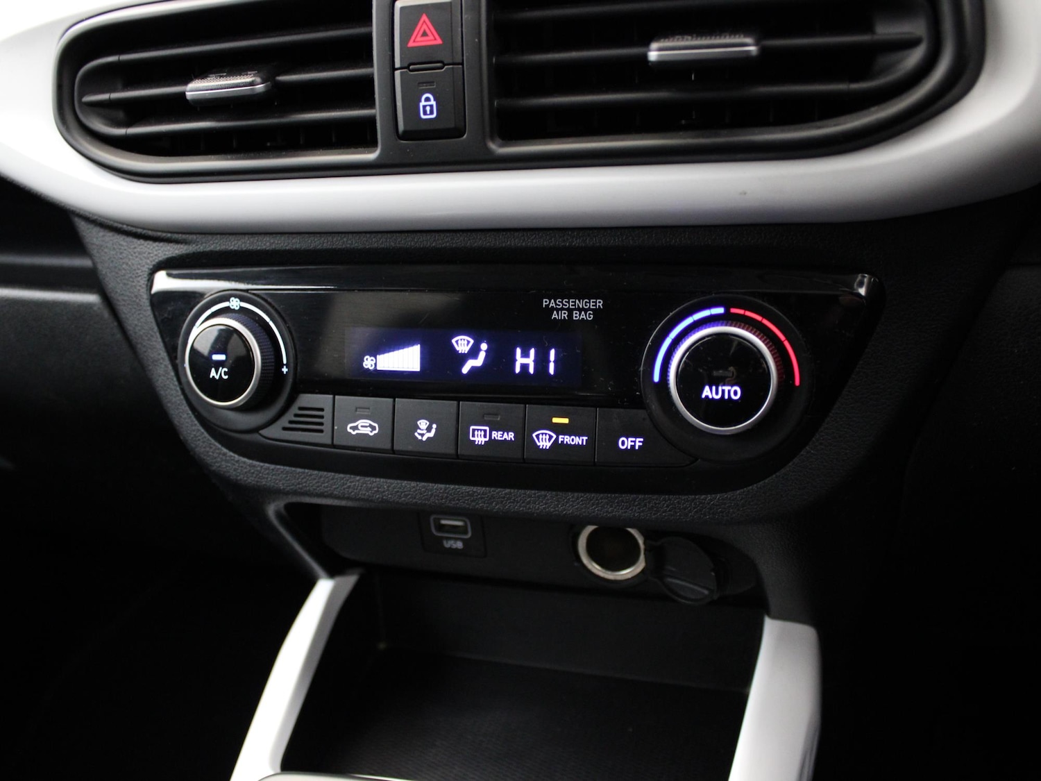 Used Hyundai i10 2022 for sale - 77158878: Photo 20