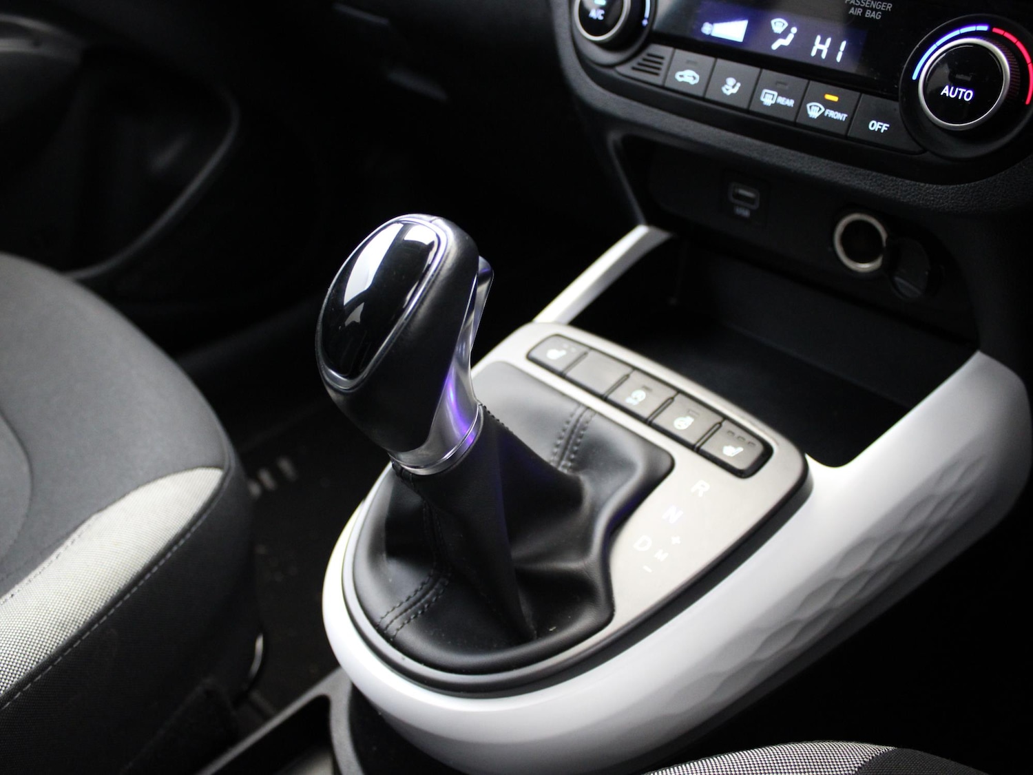 Used Hyundai i10 2022 for sale - 77158878: Photo 23