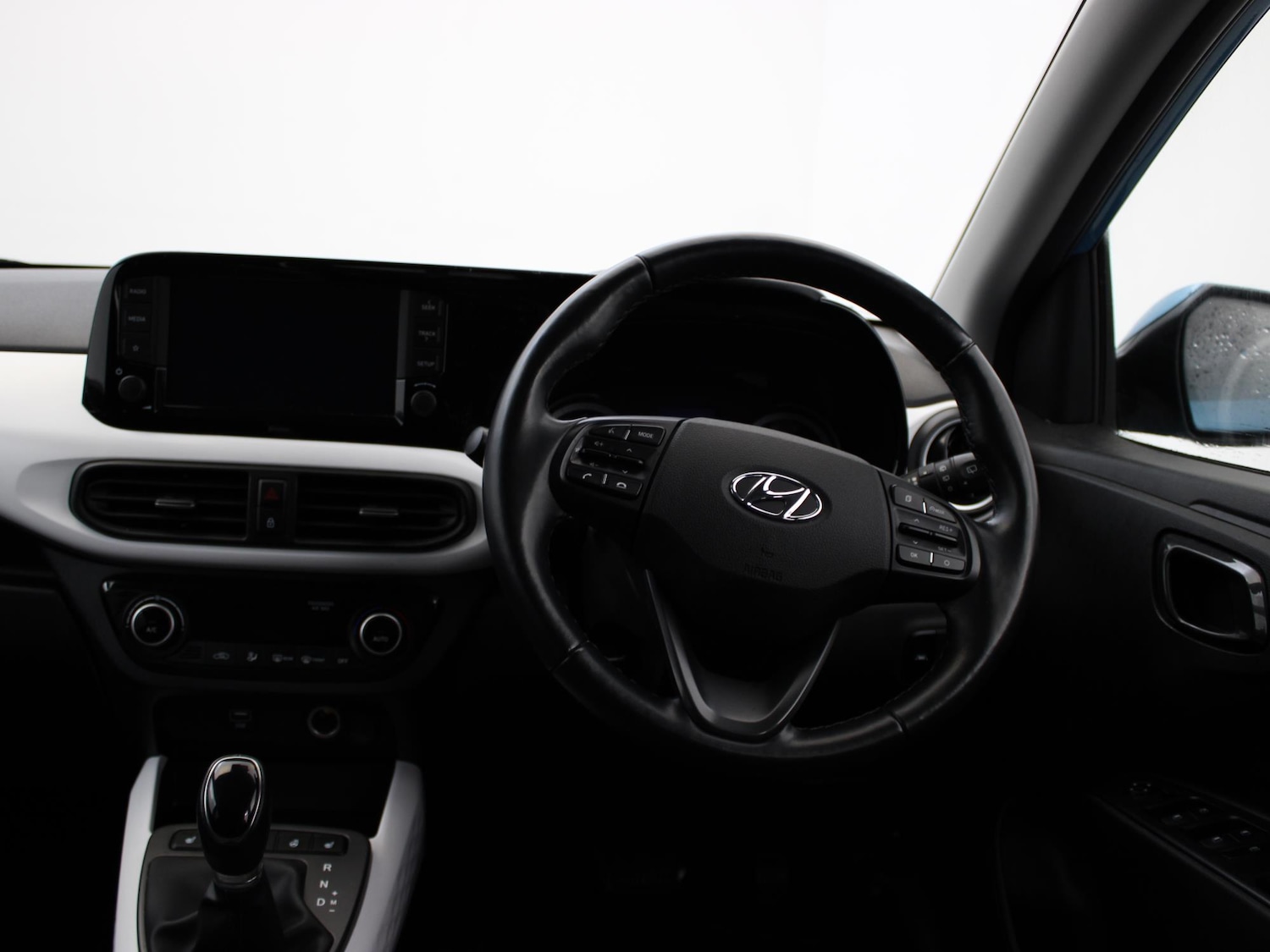 Used Hyundai i10 2022 for sale - 77158878: Photo 9