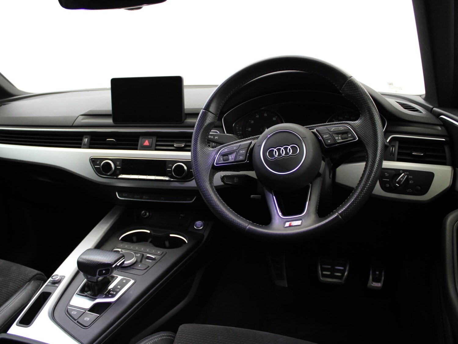 Used Audi A4 2020 for sale - 78177915: Photo 13
