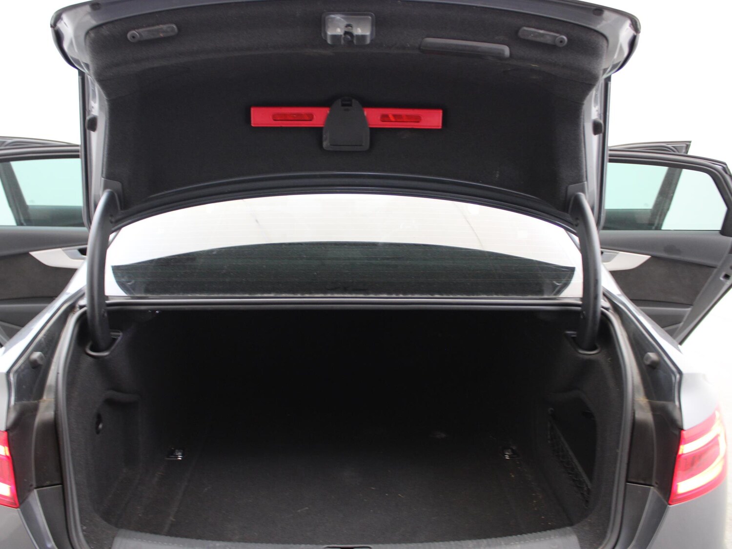 Used Audi A4 2020 for sale - 78177915: Photo 32