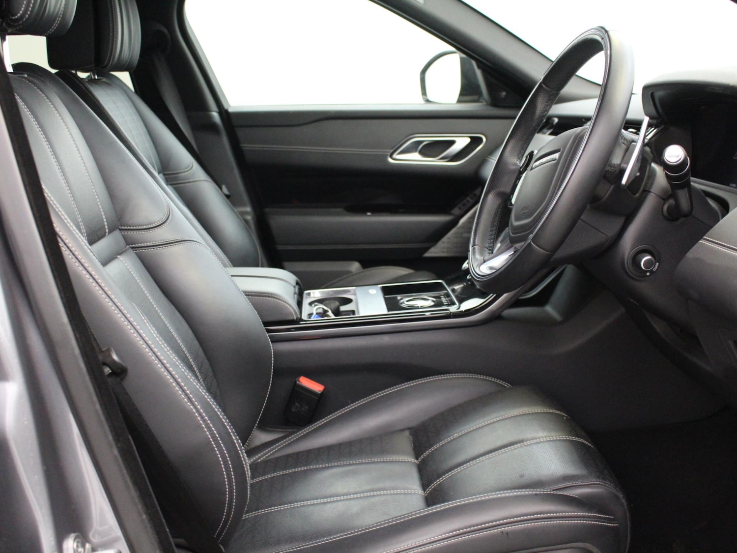 Used Land Rover Range Rover Velar 2019 for sale - 77099710: Photo 8