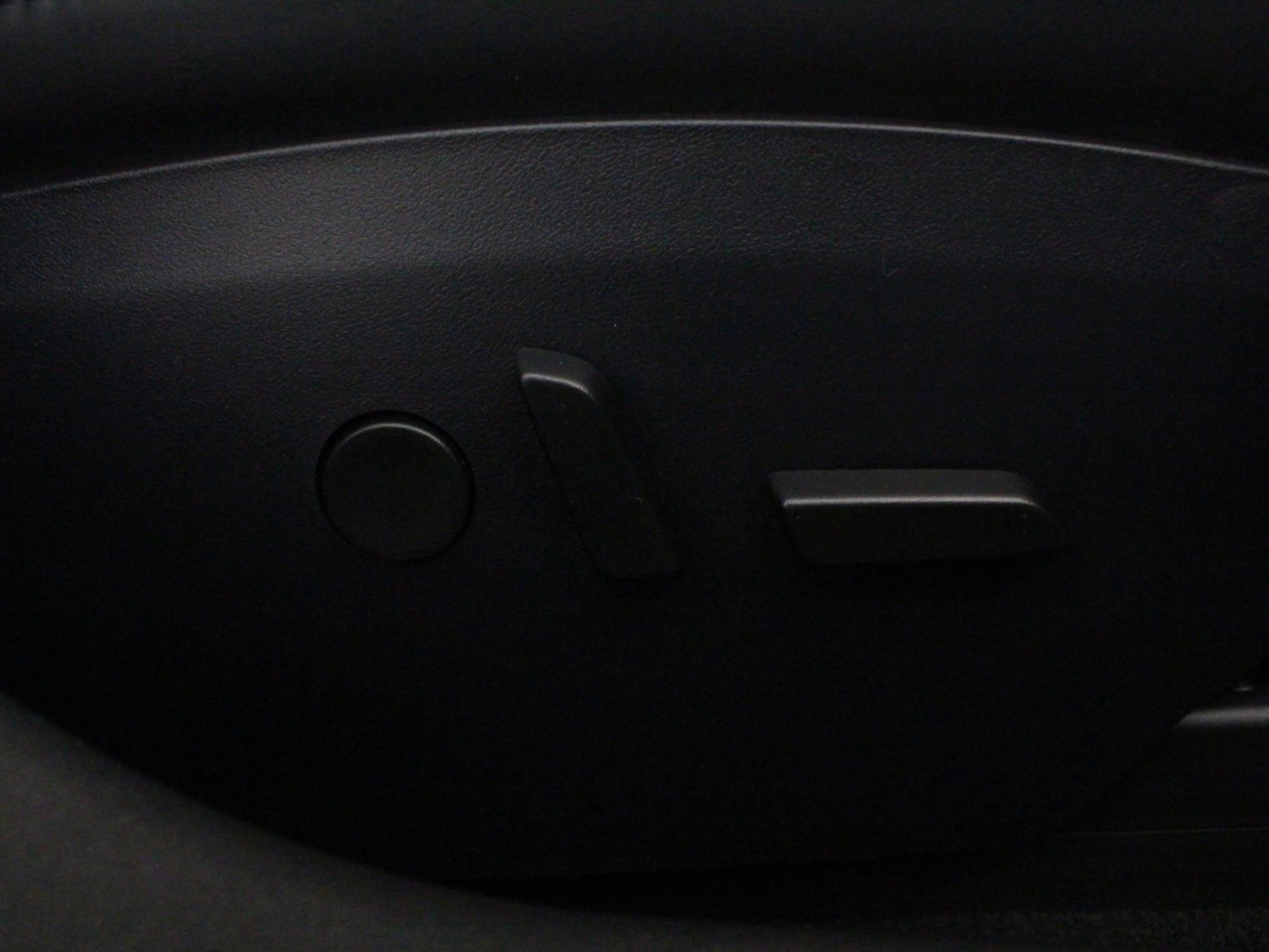 Used Tesla Model S 2020 for sale - 76968170: Photo 10