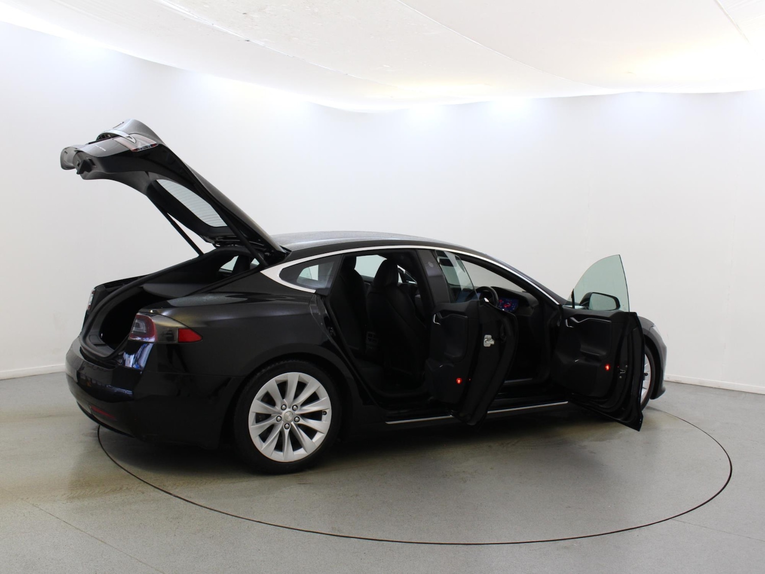 Used Tesla Model S 2020 for sale - 76968170: Photo 39