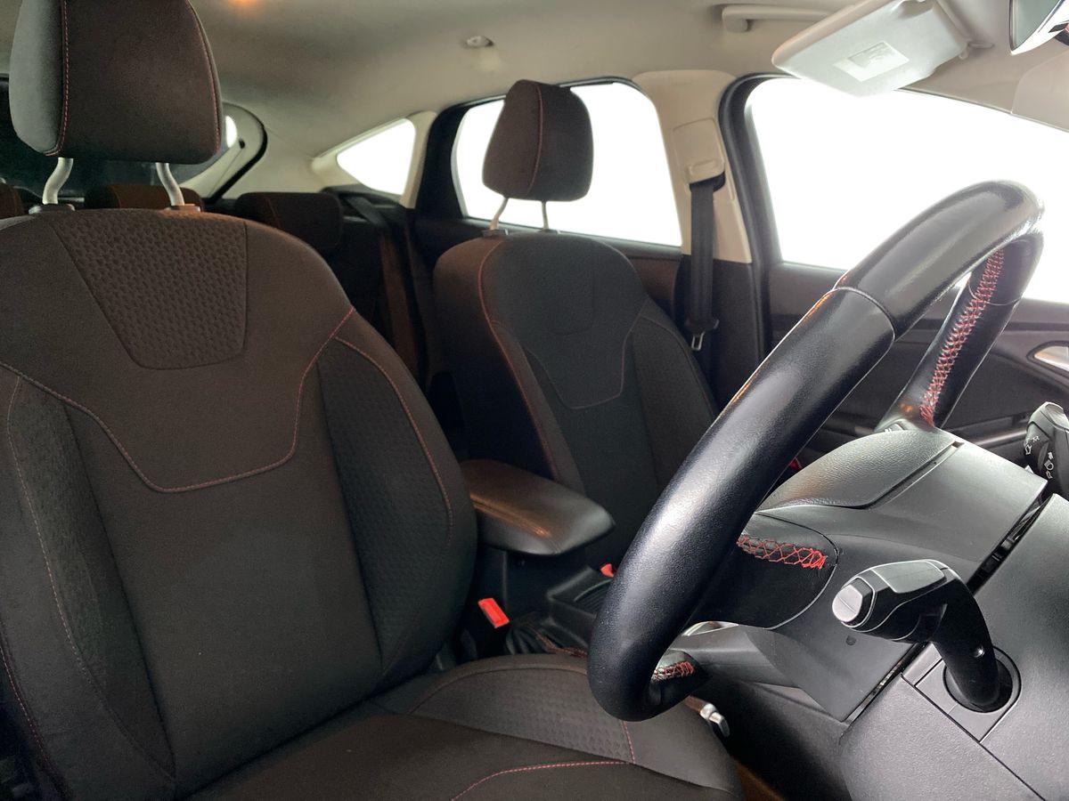 Used Ford Focus 2016 for sale - 76090445: Photo 13