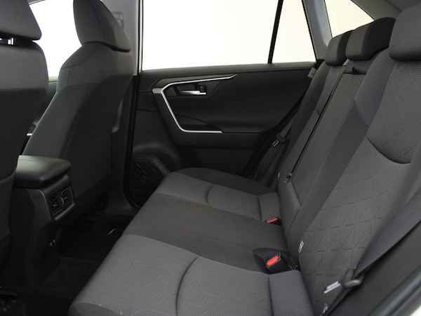 Used Toyota RAV4 2020 for sale - 76300119: Photo 9