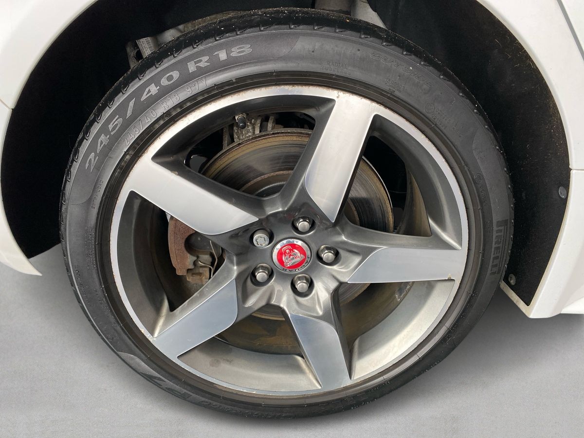 Used Jaguar XE 2017 for sale - 77979672: Photo 28