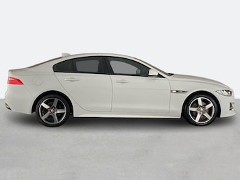 Used Jaguar XE 2017 for sale - 77979672: Photo