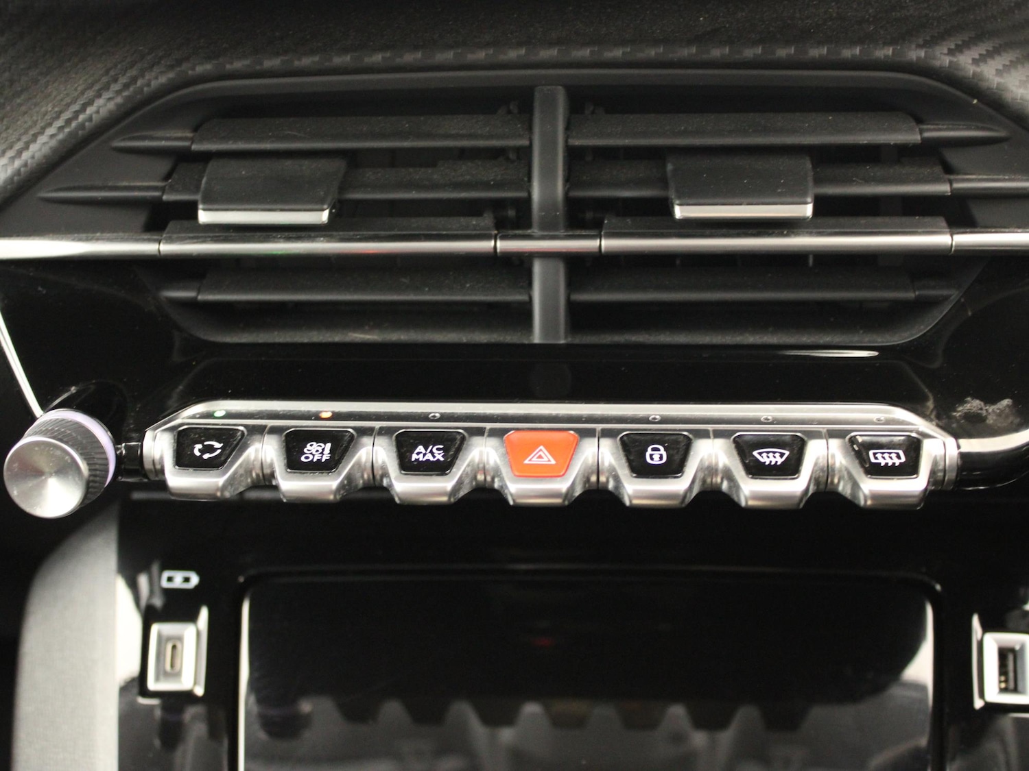 Used Peugeot 208 2023 for sale - 77398041: Photo 23