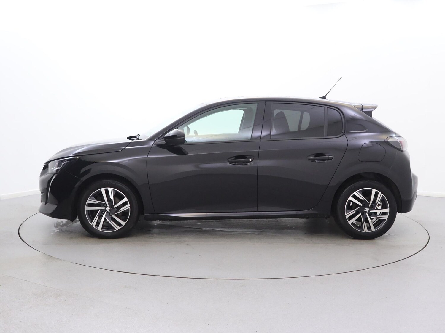 Used Peugeot 208 2023 for sale - 77398041: Photo 4