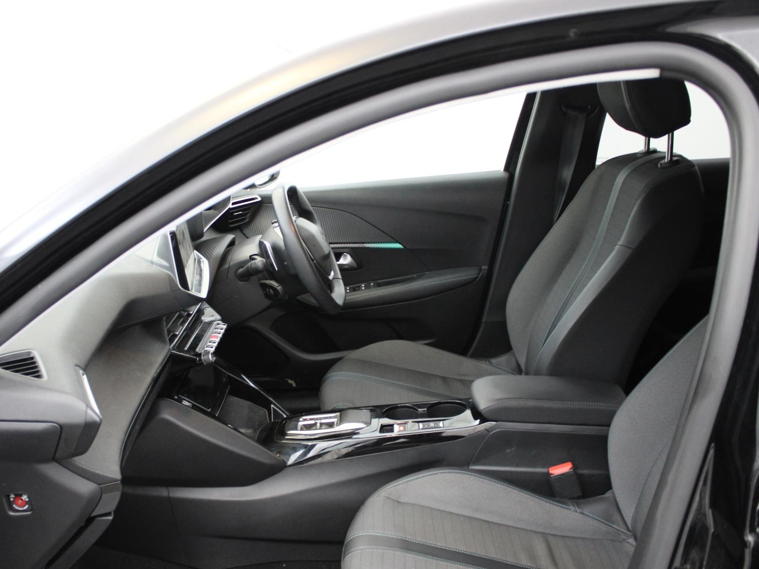 Used Peugeot 208 2023 for sale - 77398041: Photo 9