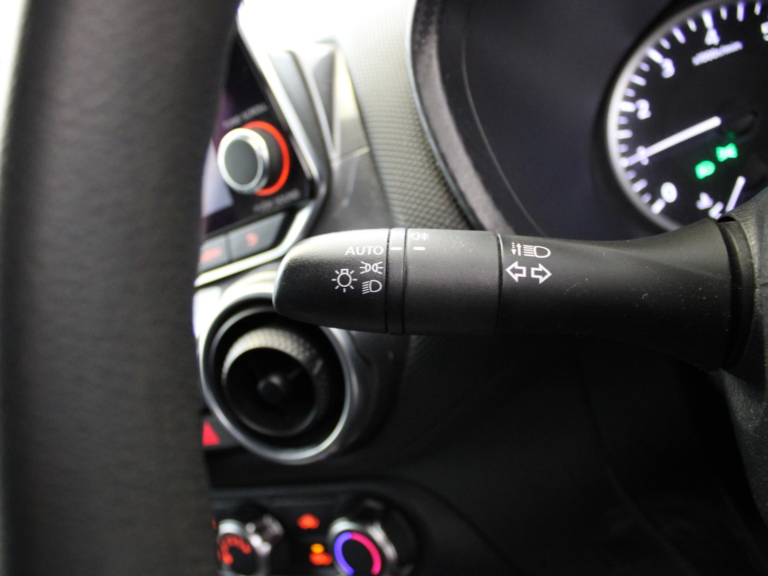 Used Nissan Juke 2020 for sale - 76300245: Photo 27