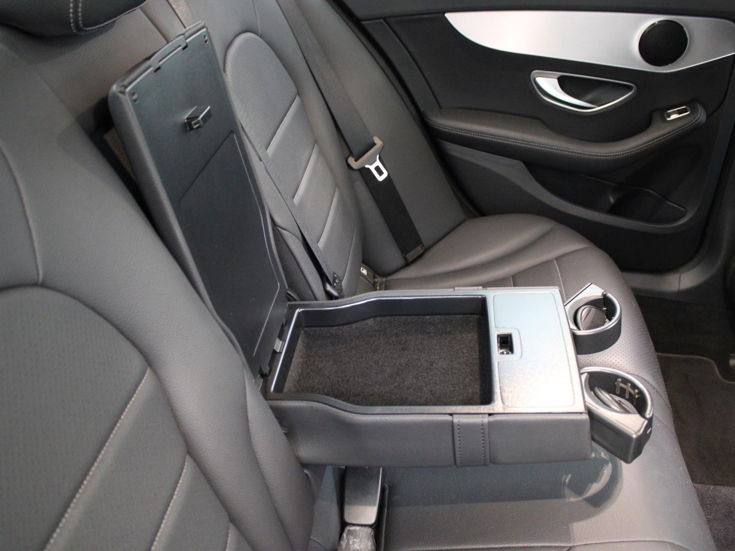 Used Mercedes-Benz C Class 2019 for sale - 76553469: Photo 16