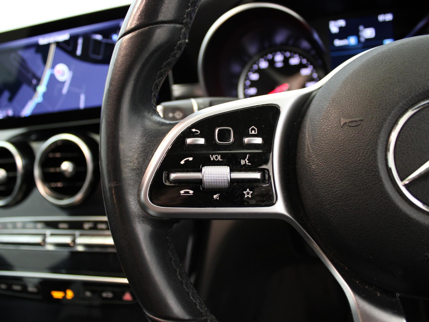 Used Mercedes-Benz C Class 2019 for sale - 76553469: Photo 30