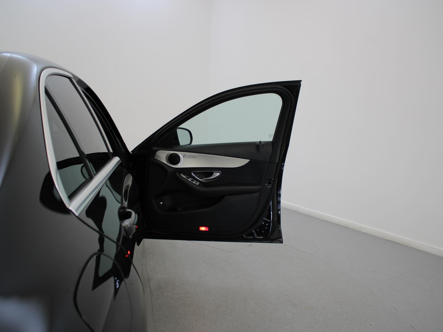 Used Mercedes-Benz C Class 2019 for sale - 76553469: Photo 33