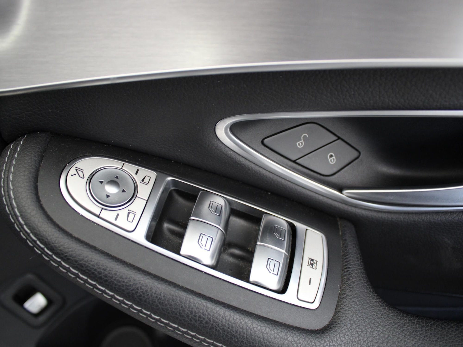 Used Mercedes-Benz C Class 2019 for sale - 76553469: Photo 36