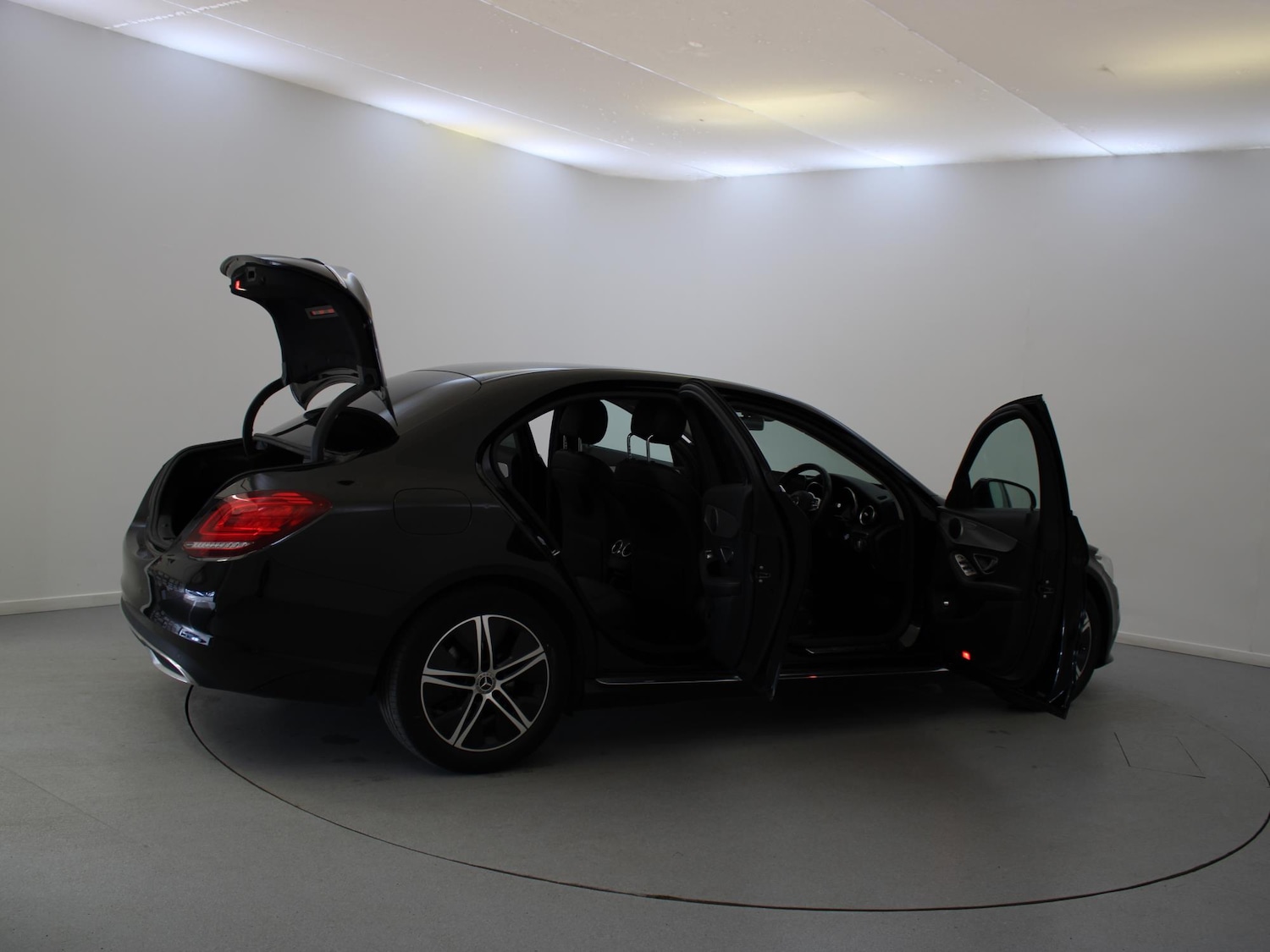 Used Mercedes-Benz C Class 2019 for sale - 76553469: Photo 38