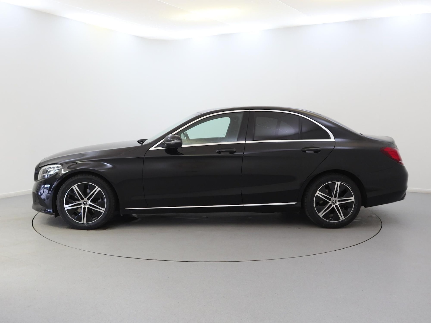 Used Mercedes-Benz C Class 2019 for sale - 76553469: Photo 4