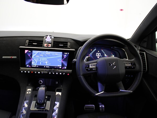 Used DS Automobiles DS 7 Crossback 2022 for sale - 75713902: Photo 19