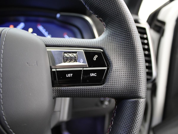 Used DS Automobiles DS 7 Crossback 2022 for sale - 75713902: Photo 34