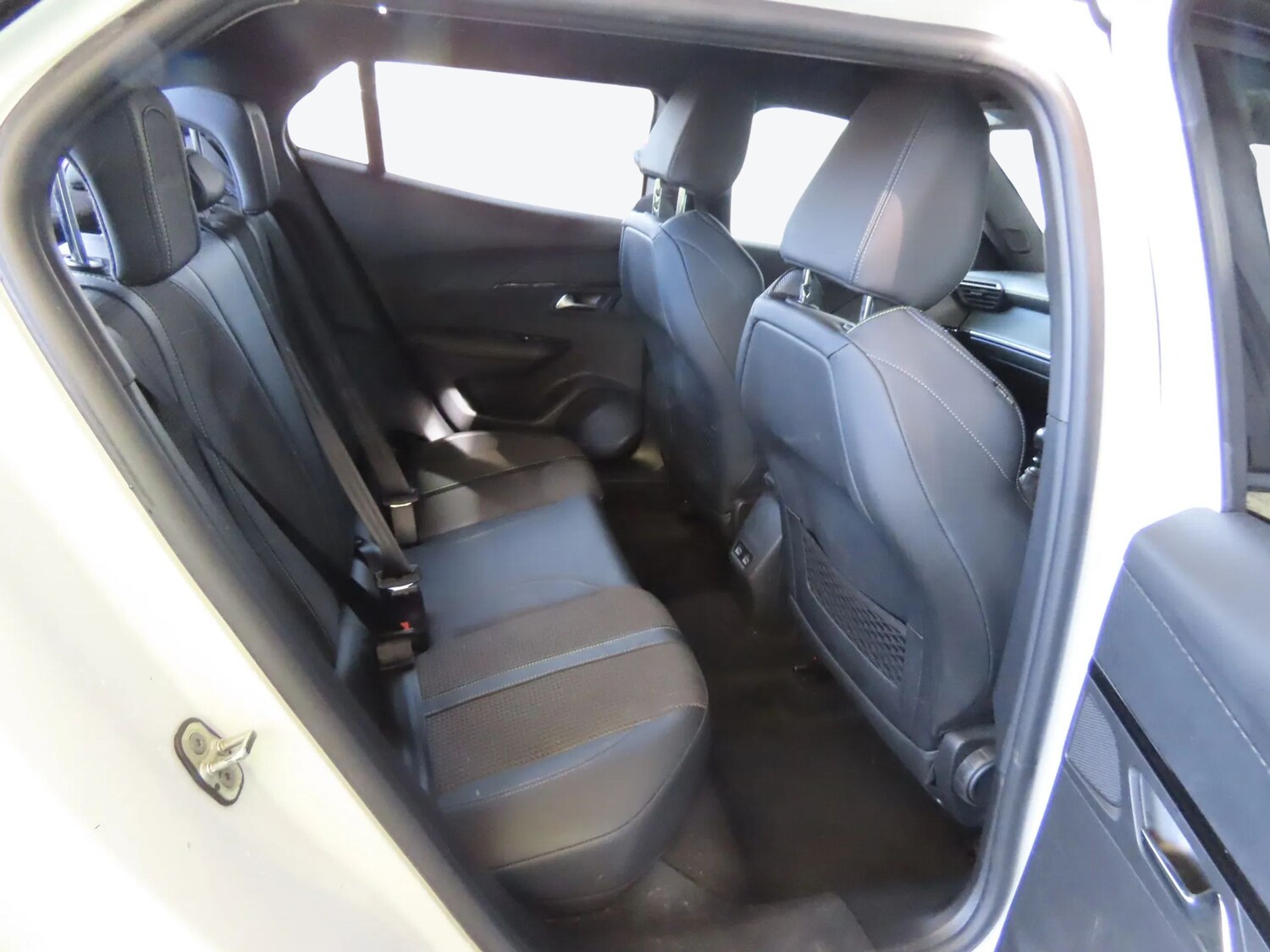 Used Peugeot 2008 2022 for sale - 78107569: Photo 7