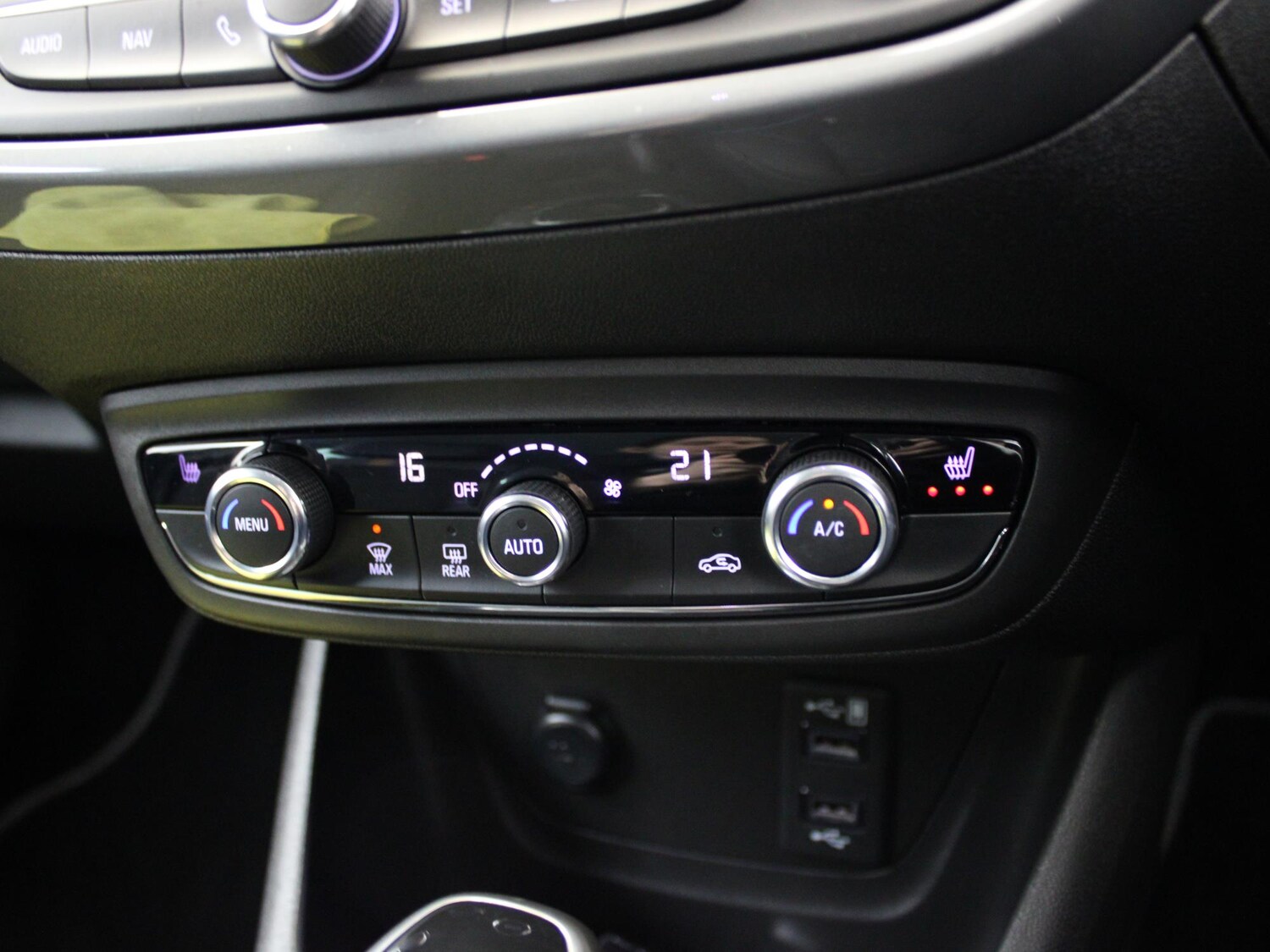 Used Vauxhall Crossland 2021 for sale - 75611564: Photo 24