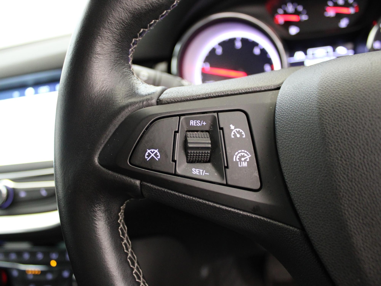 Used Vauxhall Astra 2019 for sale - 76411675: Photo 24