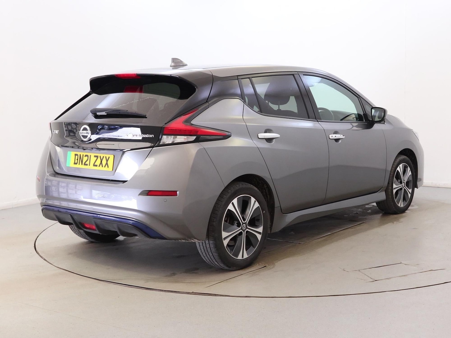 Used Nissan Leaf 2021 for sale - 76157947: Photo 5