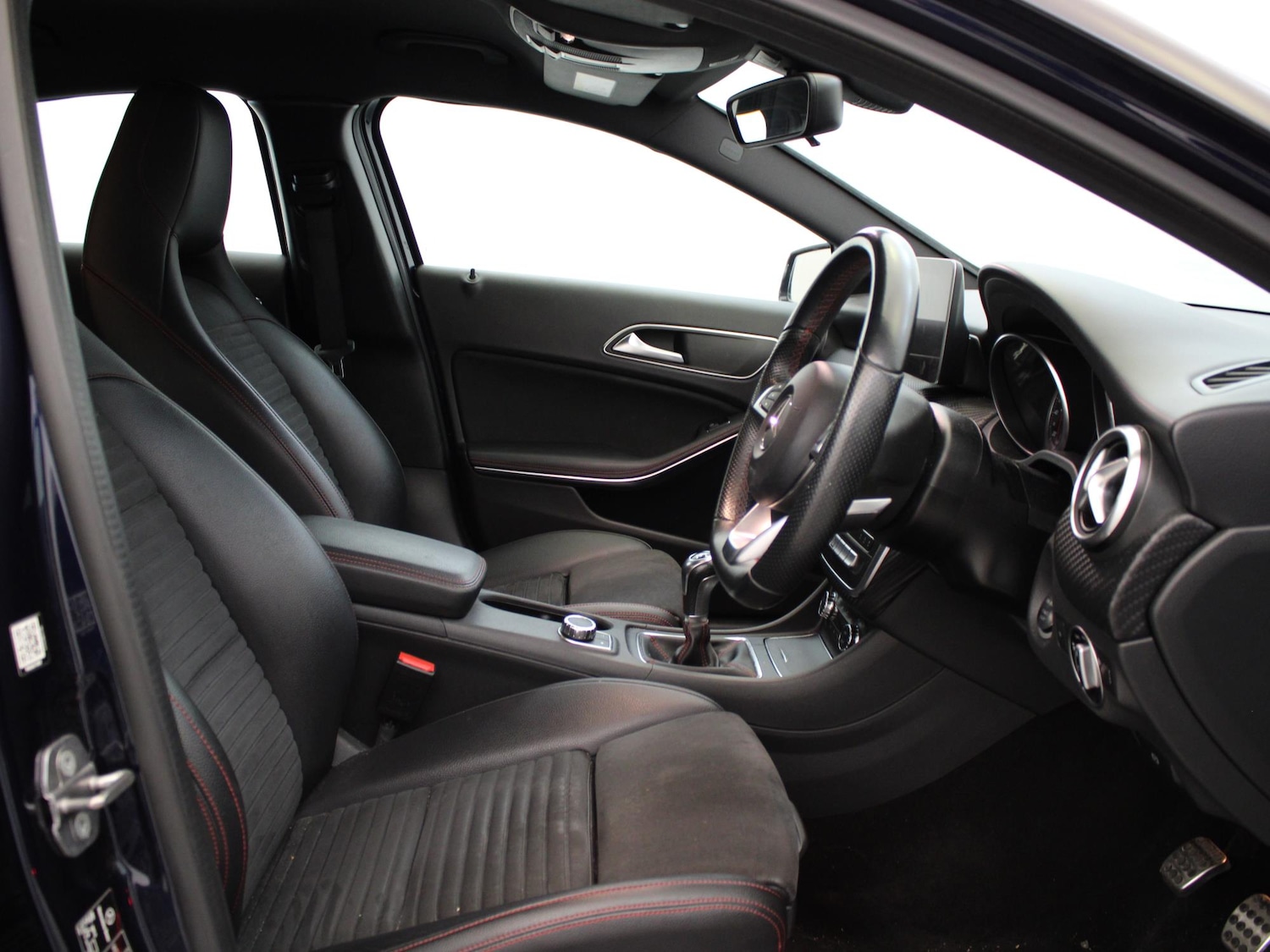 Used Mercedes-Benz A-Class 2018 for sale - 76047440: Photo 9