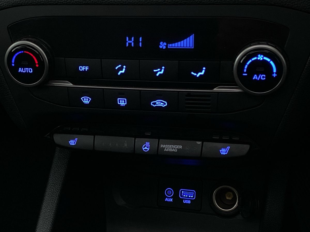 Used Hyundai i20 2018 for sale - 76330649: Photo 23
