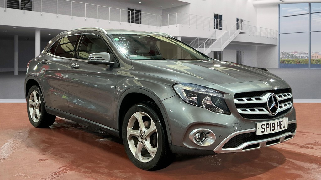 Used Mercedes-Benz GLA 2019 for sale - 77795687: Photo 1
