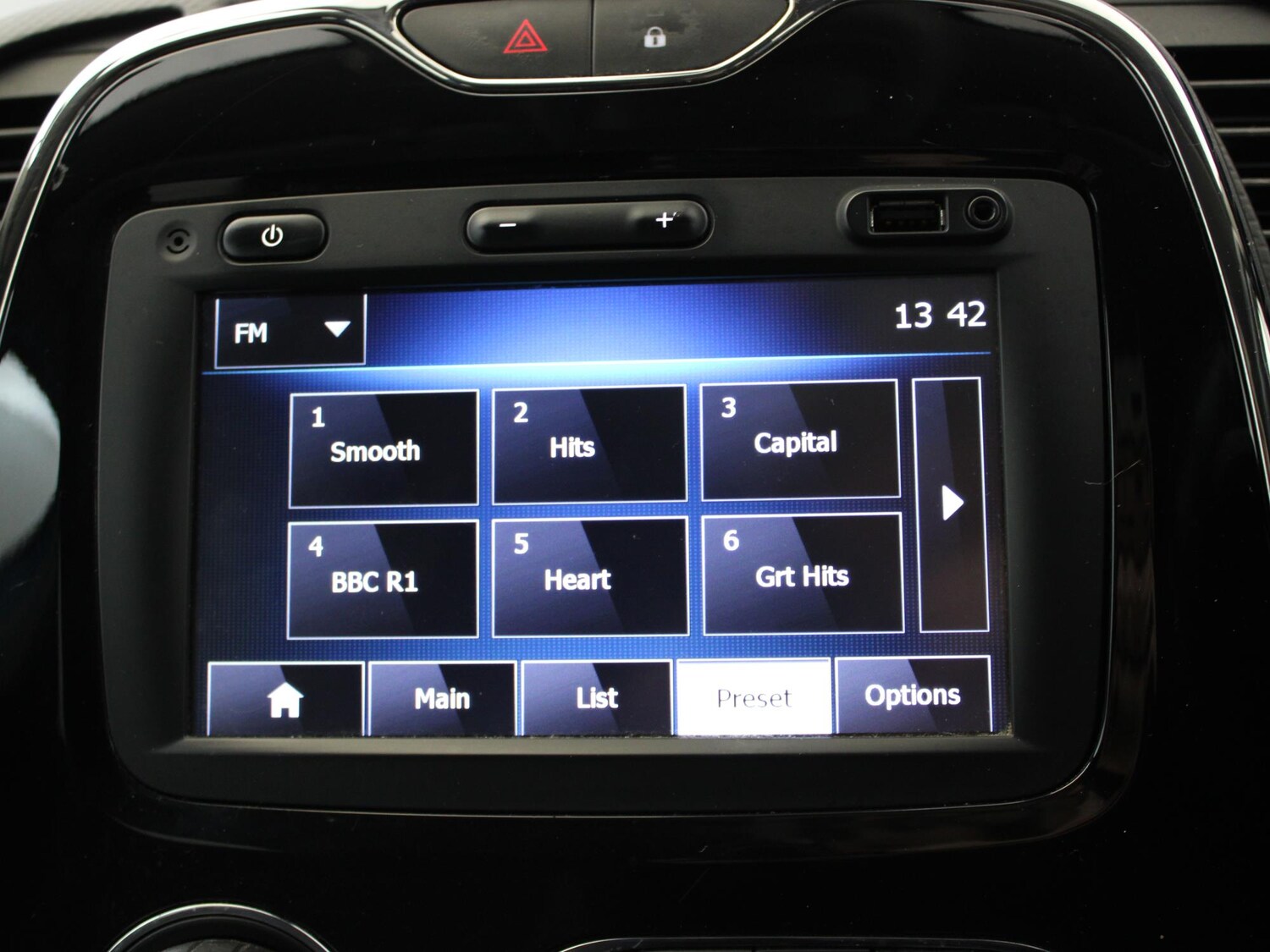 Used Renault Captur 2014 for sale - 77742146: Photo 15