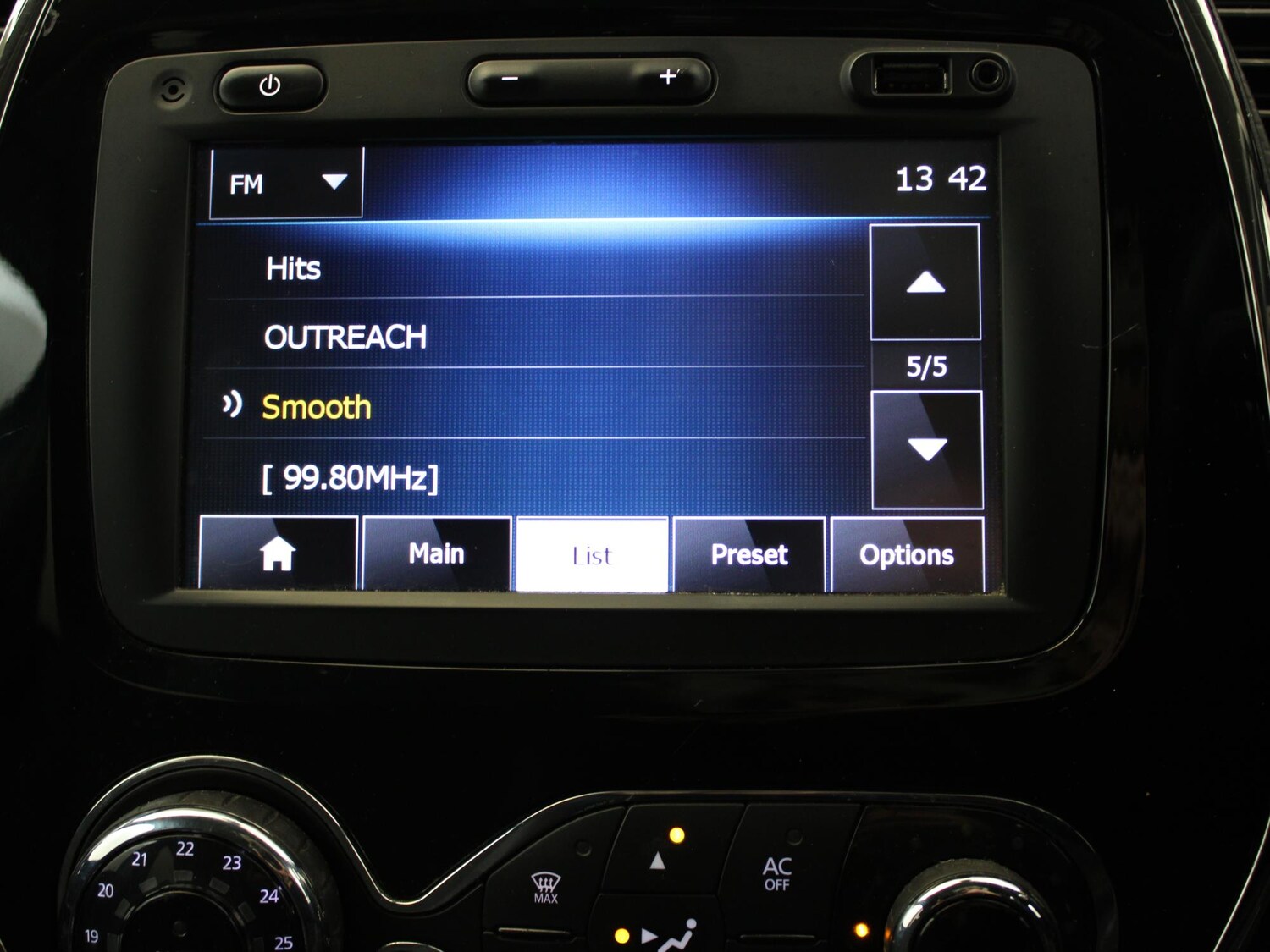 Used Renault Captur 2014 for sale - 77742146: Photo 16