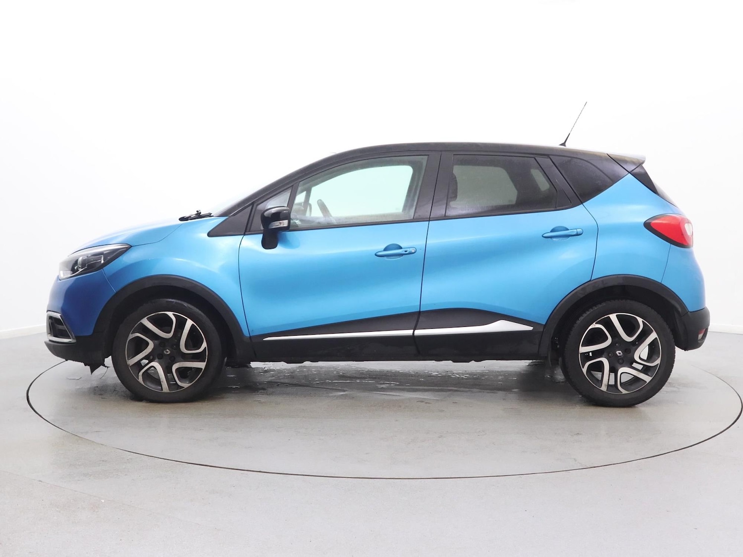 Used Renault Captur 2014 for sale - 77742146: Photo 4