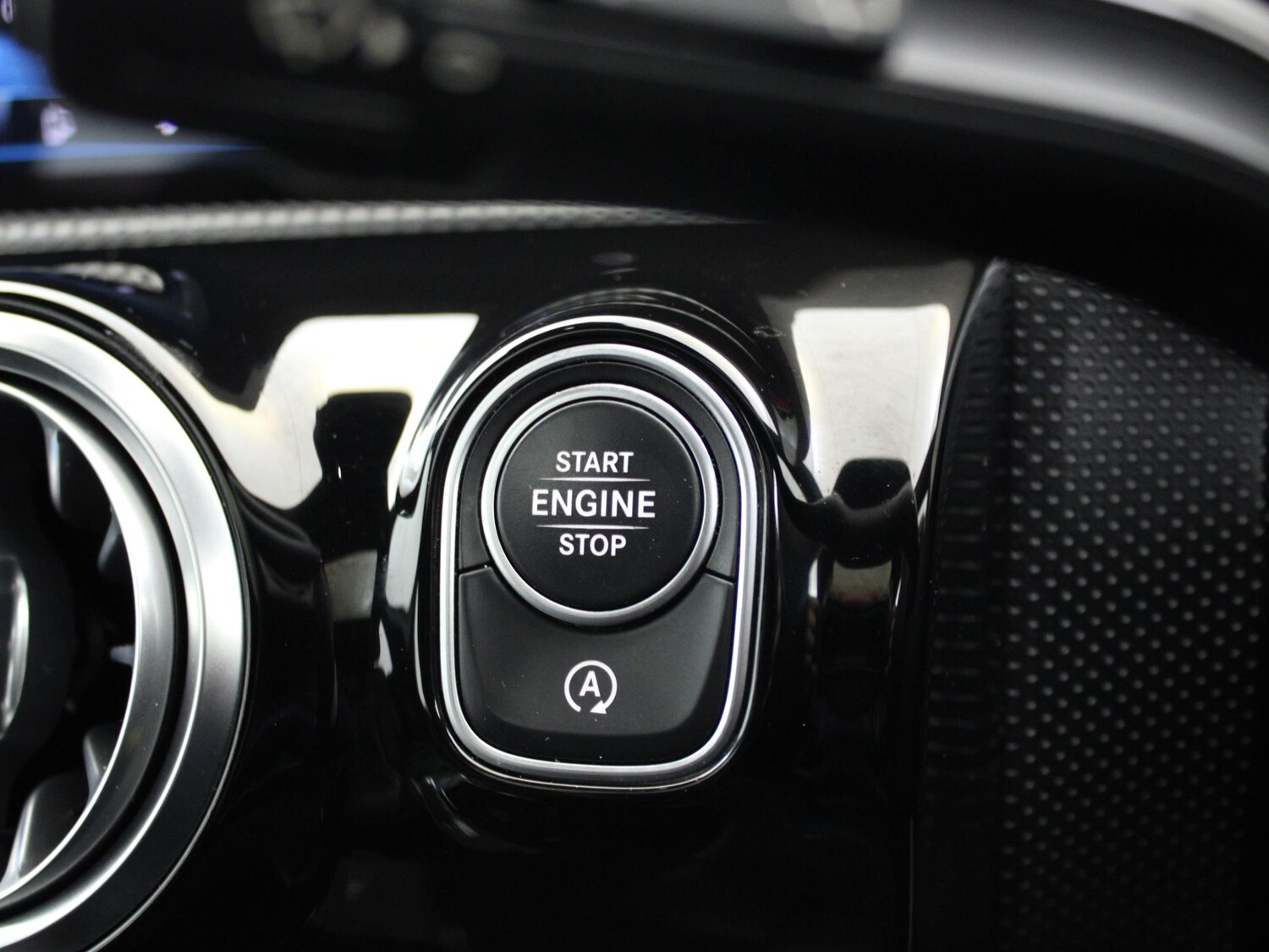 Used Mercedes-Benz A-Class 2018 for sale - 77361787: Photo 18