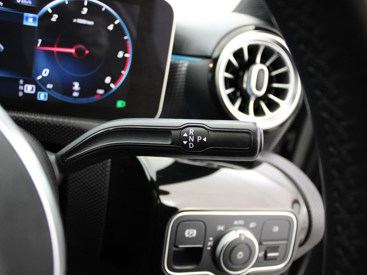 Used Mercedes-Benz A-Class 2018 for sale - 77361787: Photo 39