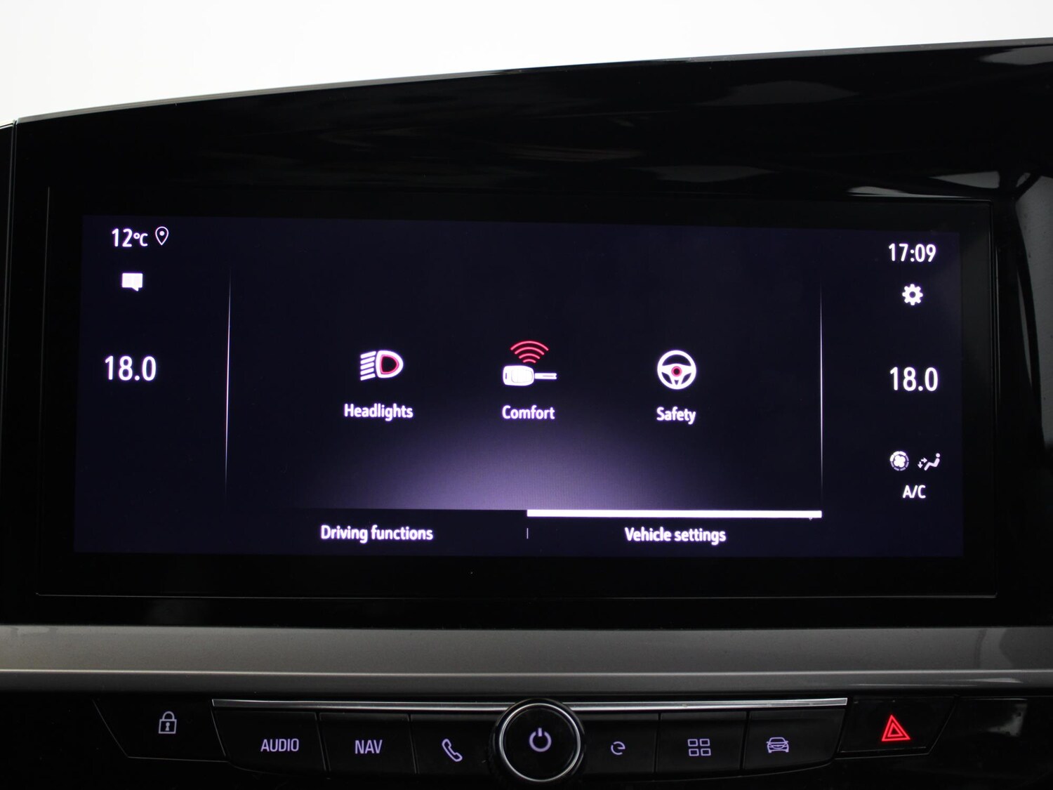 Used Vauxhall Mokka 2023 for sale - 77649444: Photo 14