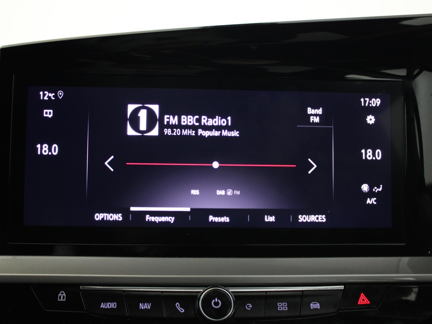 Used Vauxhall Mokka 2023 for sale - 77649444: Photo 17