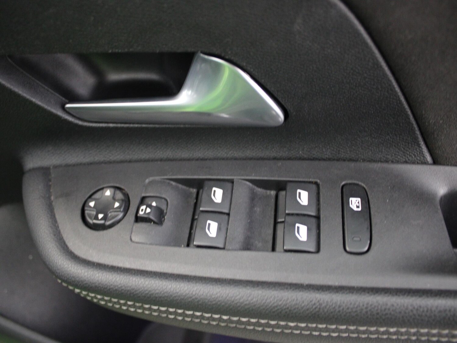 Used Vauxhall Mokka 2023 for sale - 77649444: Photo 25