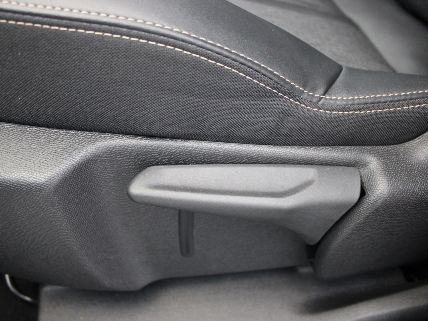 Used Peugeot 3008 2020 for sale - 76662156: Photo 13