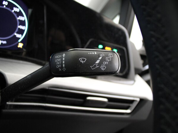 Used Volkswagen Golf 2020 for sale - 76016531: Photo 34