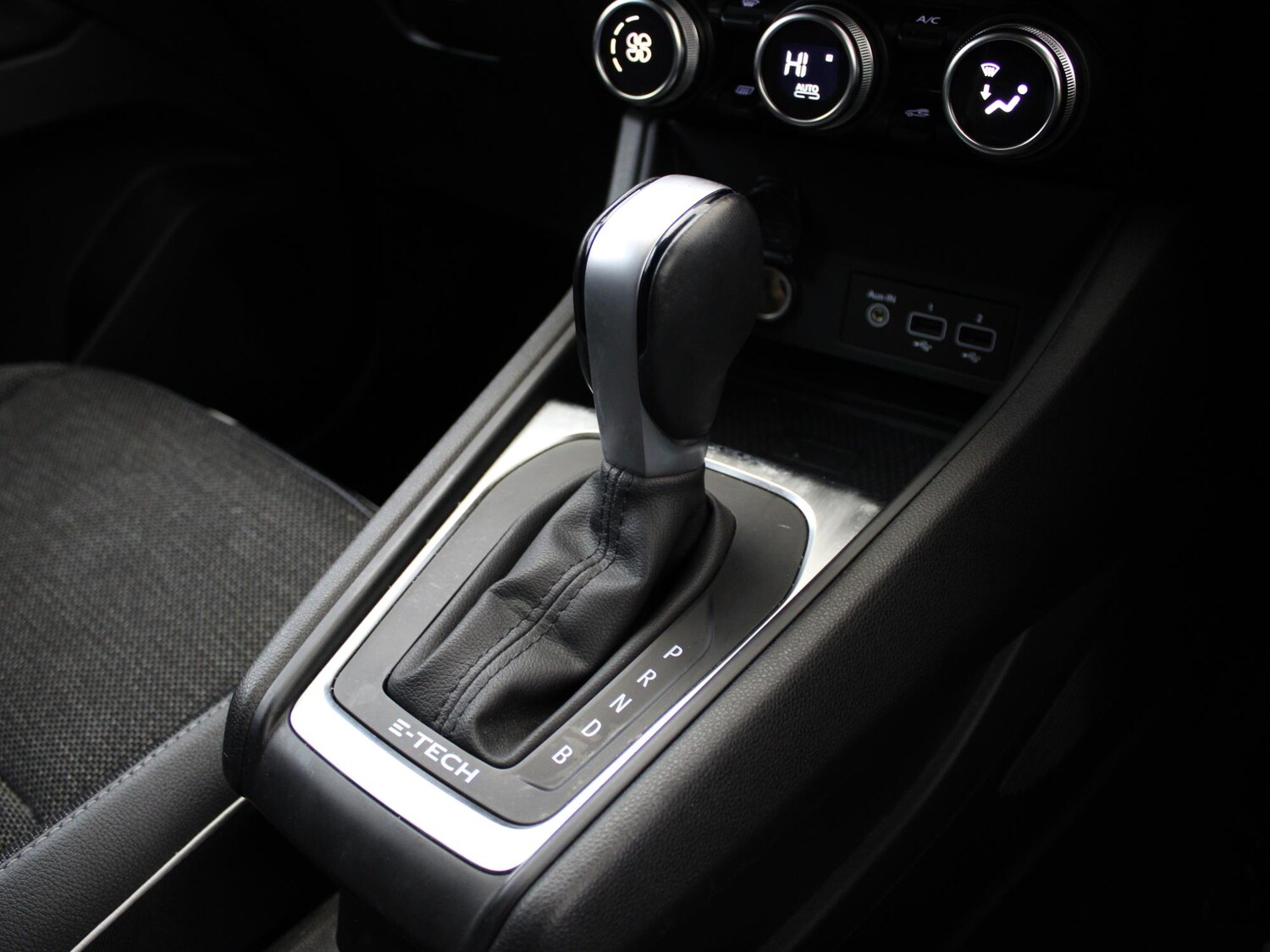 Used Renault Captur 2022 for sale - 76553553: Photo 28