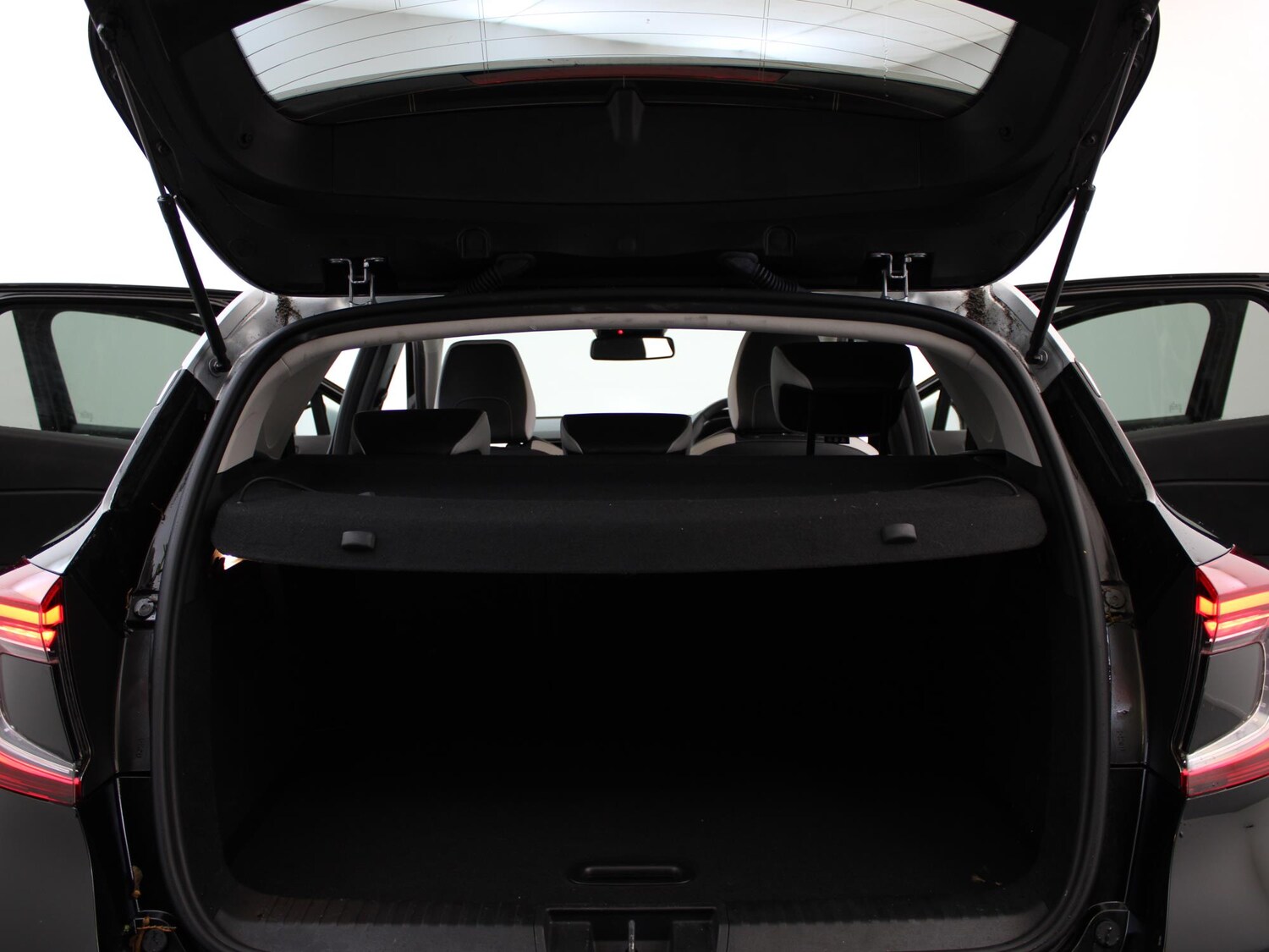 Used Renault Captur 2022 for sale - 76553553: Photo 32