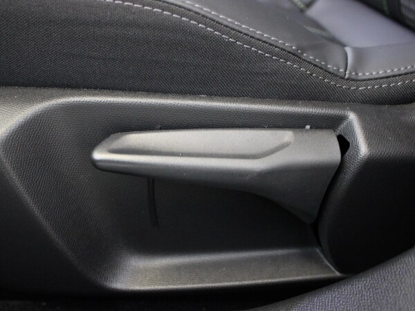 Used Peugeot 2008 2023 for sale - 76219981: Photo 12