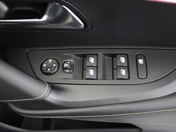 Used Peugeot 2008 2023 for sale - 76219981: Photo 47