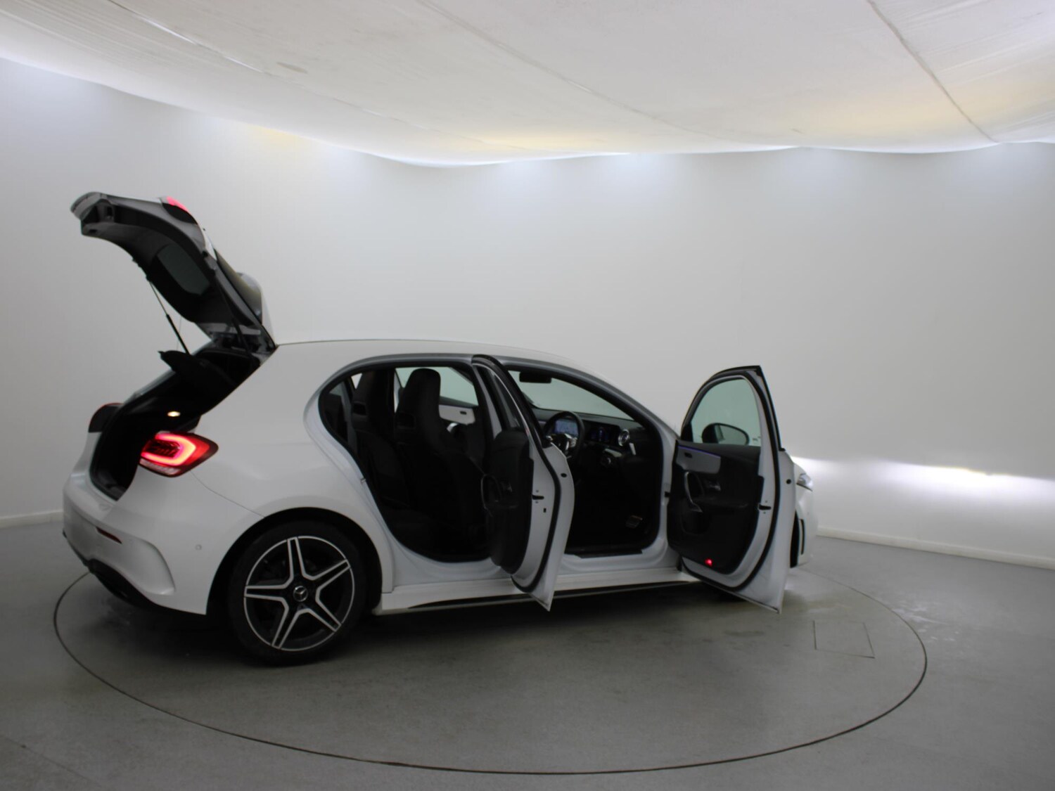 Used Mercedes-Benz A-Class 2022 for sale - 76564810: Photo 40