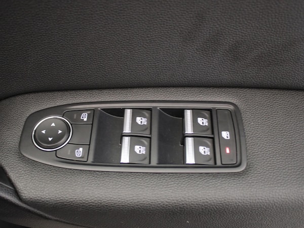 Used Renault Captur 2022 for sale - 75343902: Photo 28