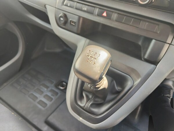 Used Vauxhall Vivaro 2022 for sale - 76274835: Photo 10