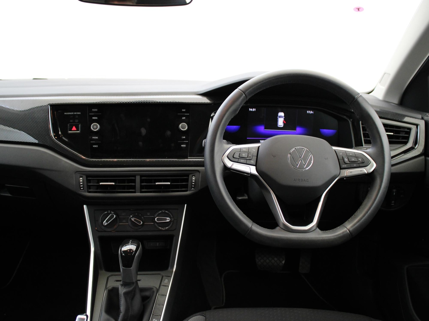 Used Volkswagen Polo 2023 for sale - 77240107: Photo 11