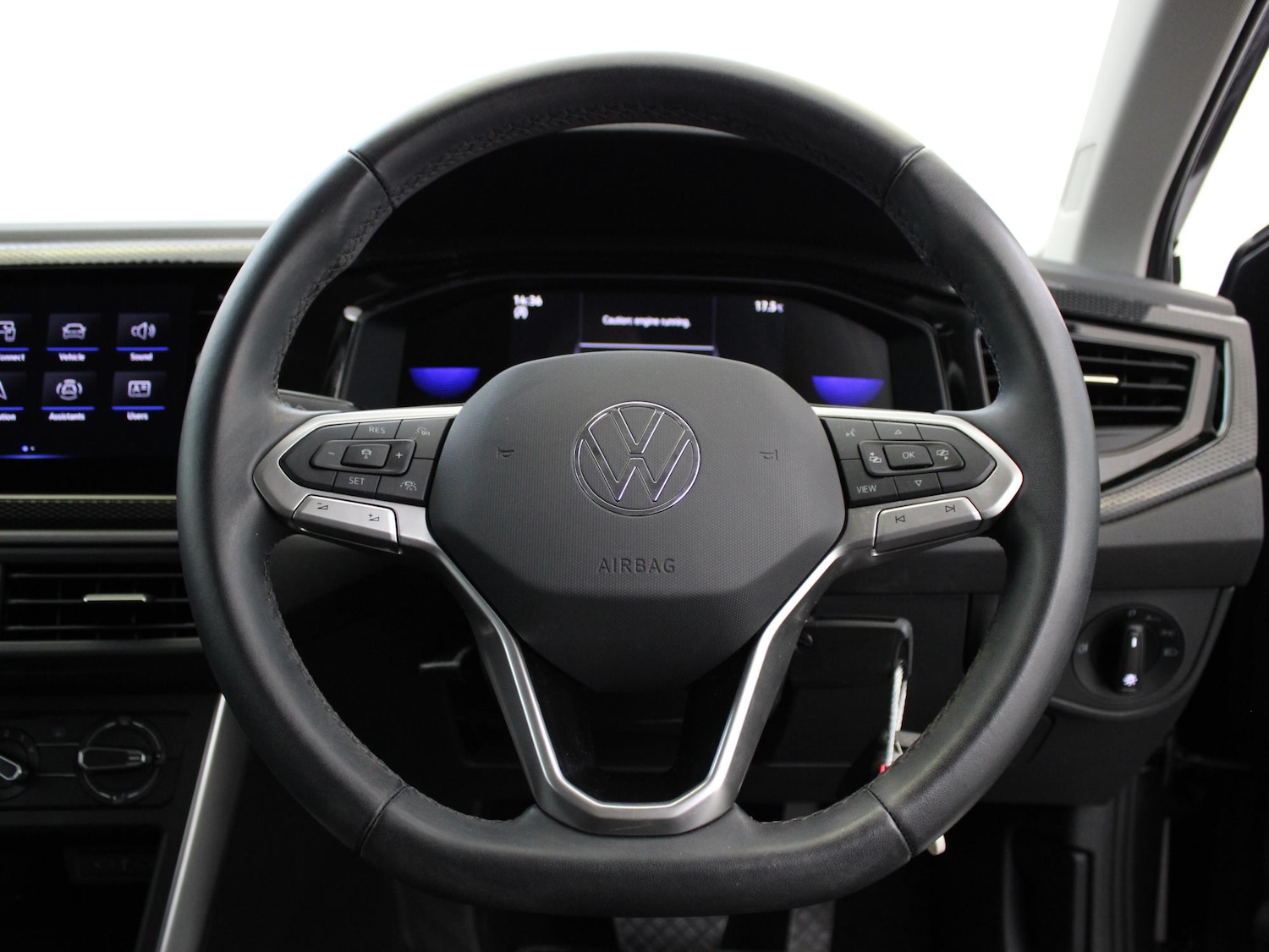 Used Volkswagen Polo 2023 for sale - 77240107: Photo 25